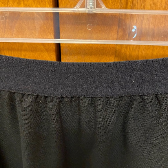 Zara long black skirt - Picture 3 of 5